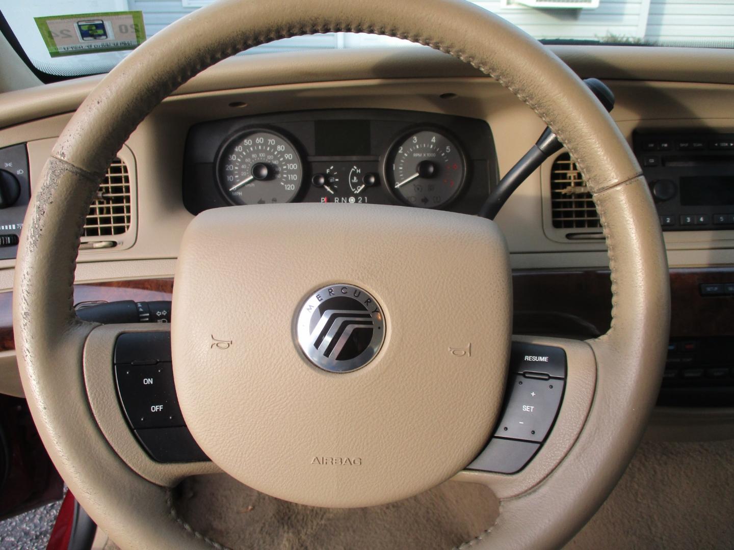 2009 MAROON Mercury Grand Marquis (2MEHM75V09X) , AUTOMATIC transmission, located at 540a Delsea Drive, Sewell, NJ, 08080, (856) 589-6888, 39.752560, -75.111206 - Photo#18